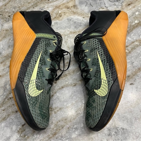 NIKE Metcon 6 Black Gum CK9388-032 Black/Limelight/Gum Medium Brown/Limelight - Picture 15 of 15